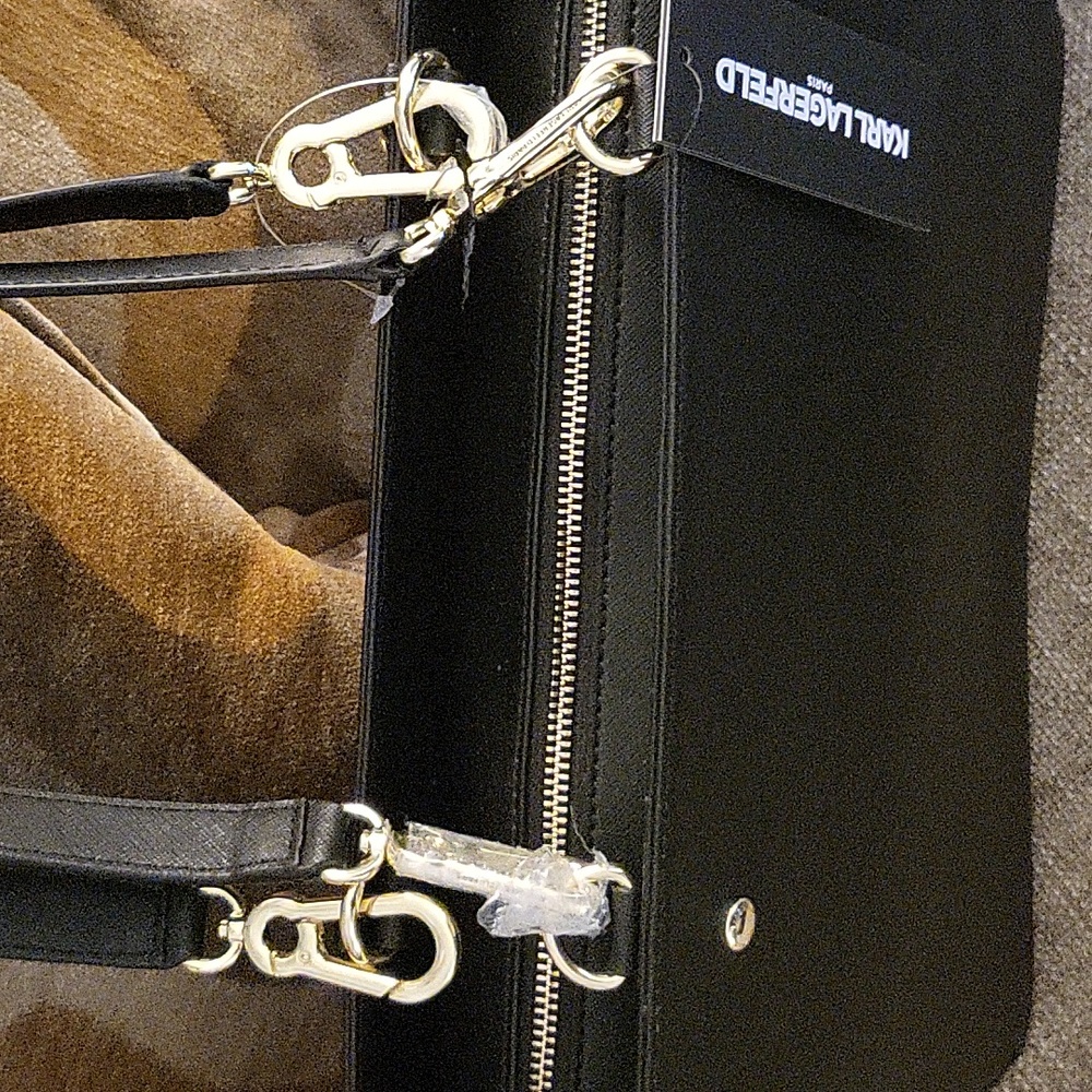Gorgeous Black Karl Tote Bag ๐SOLD - Picture 5 of 11